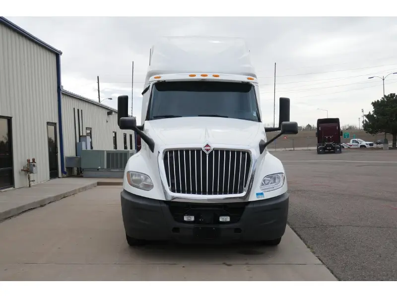 2019 INTERNATIONAL LT