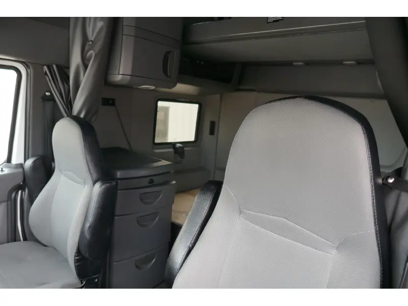 2019 INTERNATIONAL LT