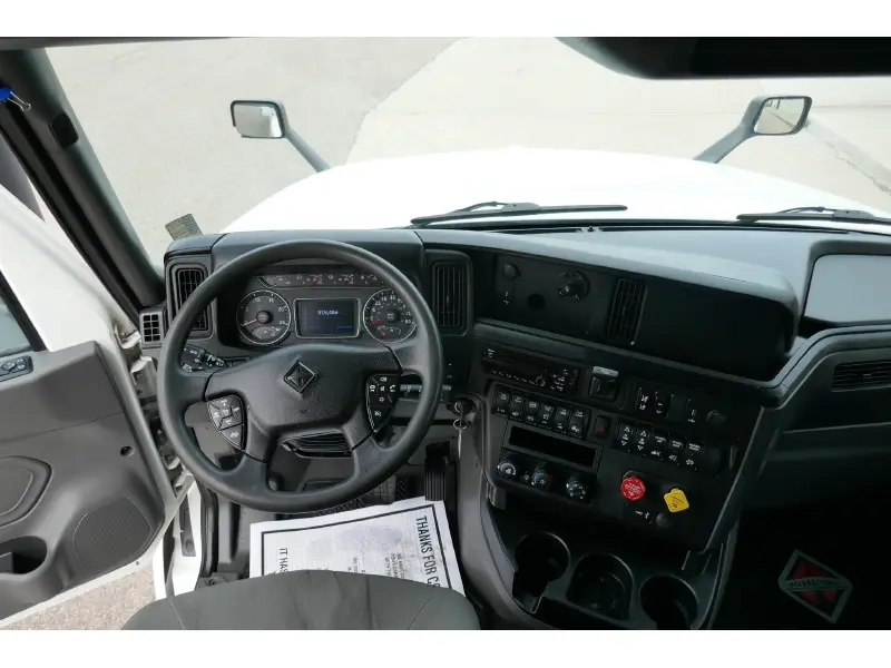 2019 INTERNATIONAL LT