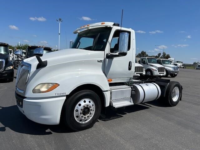 2018 INTERNATIONAL LT in Turlock, CA