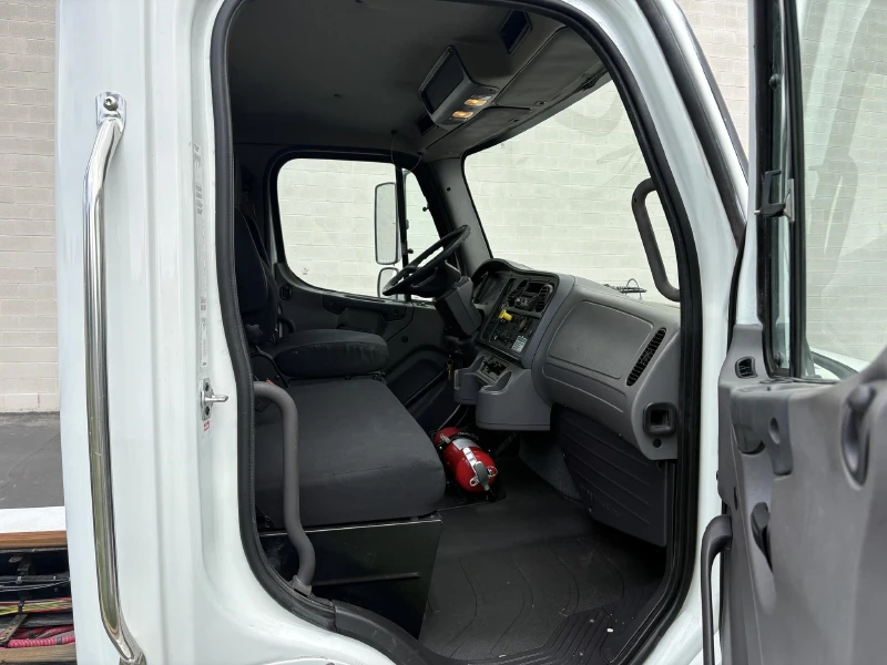2016 FREIGHTLINER BUSINESS CLASS M2 106