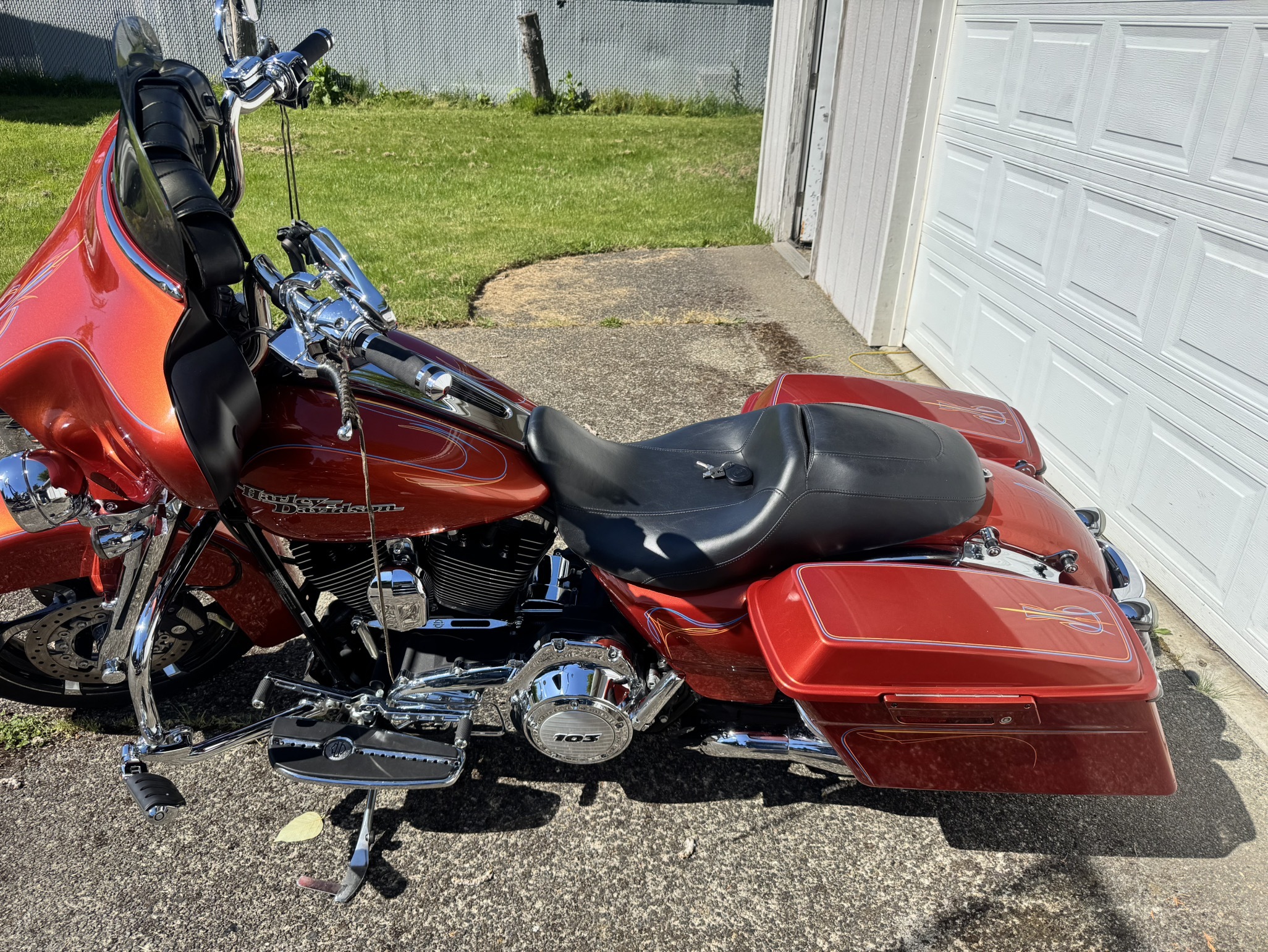 2011 Harley-Davidson STREET GLIDE BASE BASE in Tacoma, WA