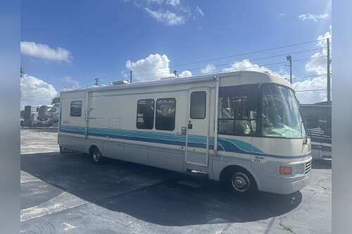 1995 National DOLPHIN in lake wales FL