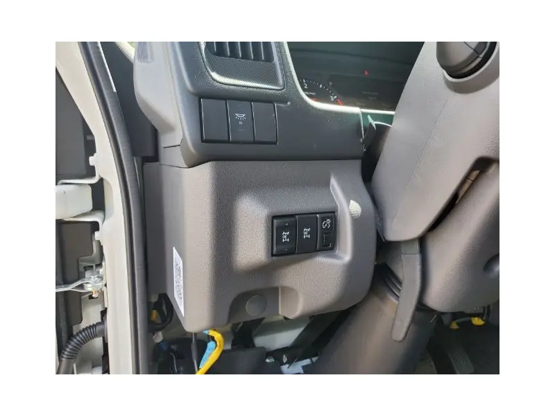 2025 ISUZU NPR XD
