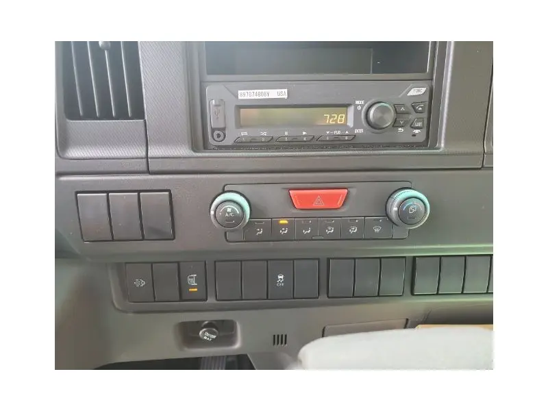 2025 ISUZU NPR XD