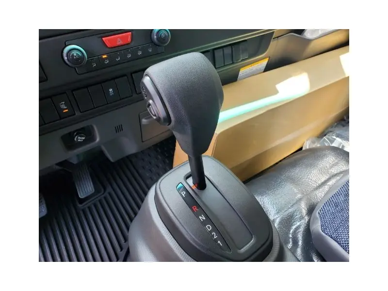 2025 ISUZU NPR XD