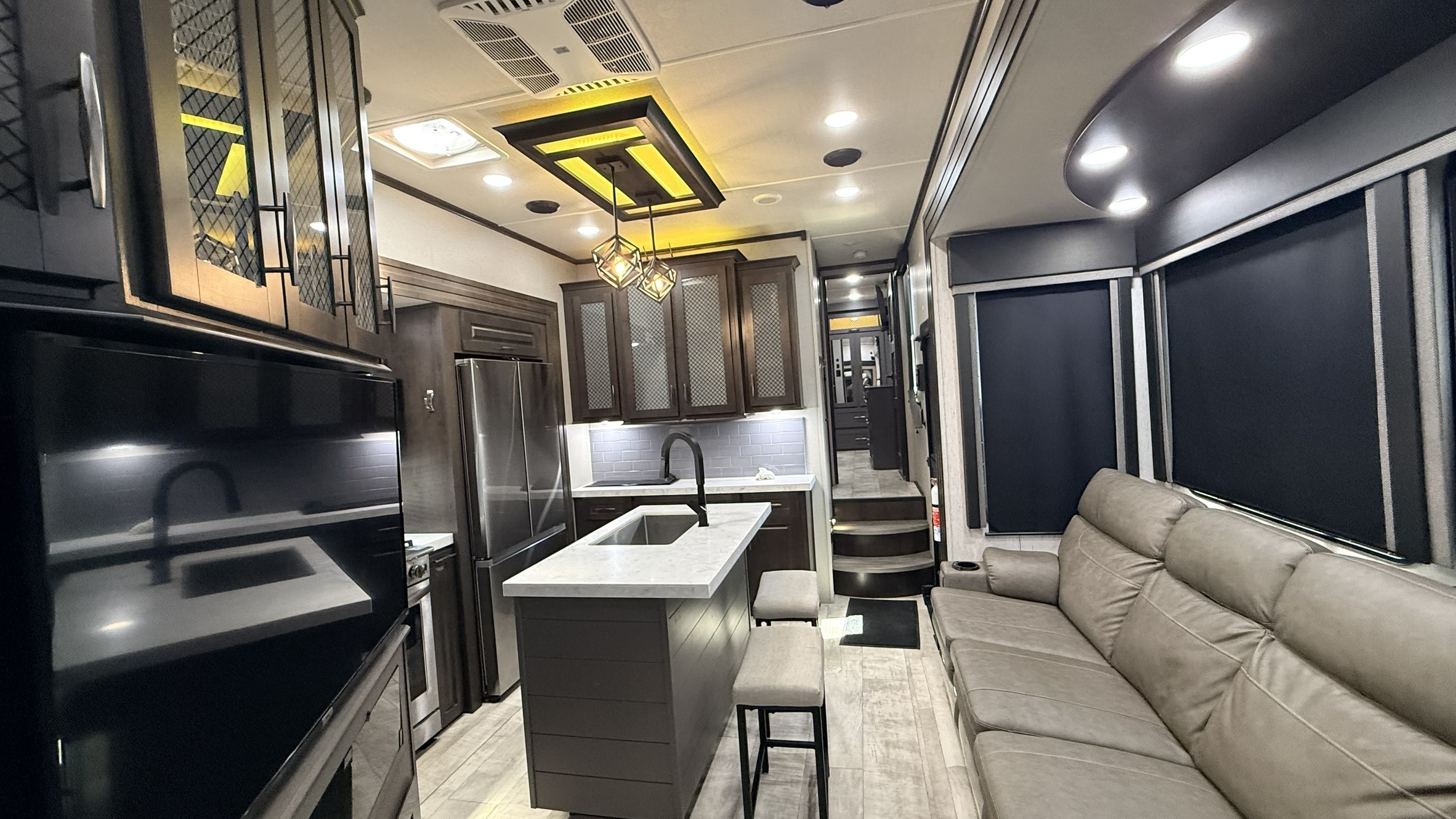 2022 Grand Design MOMENTUM M-CLASS 381MS RV
