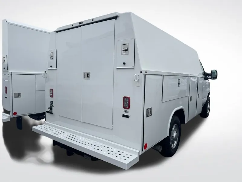 2026 FORD ECONOLINE
