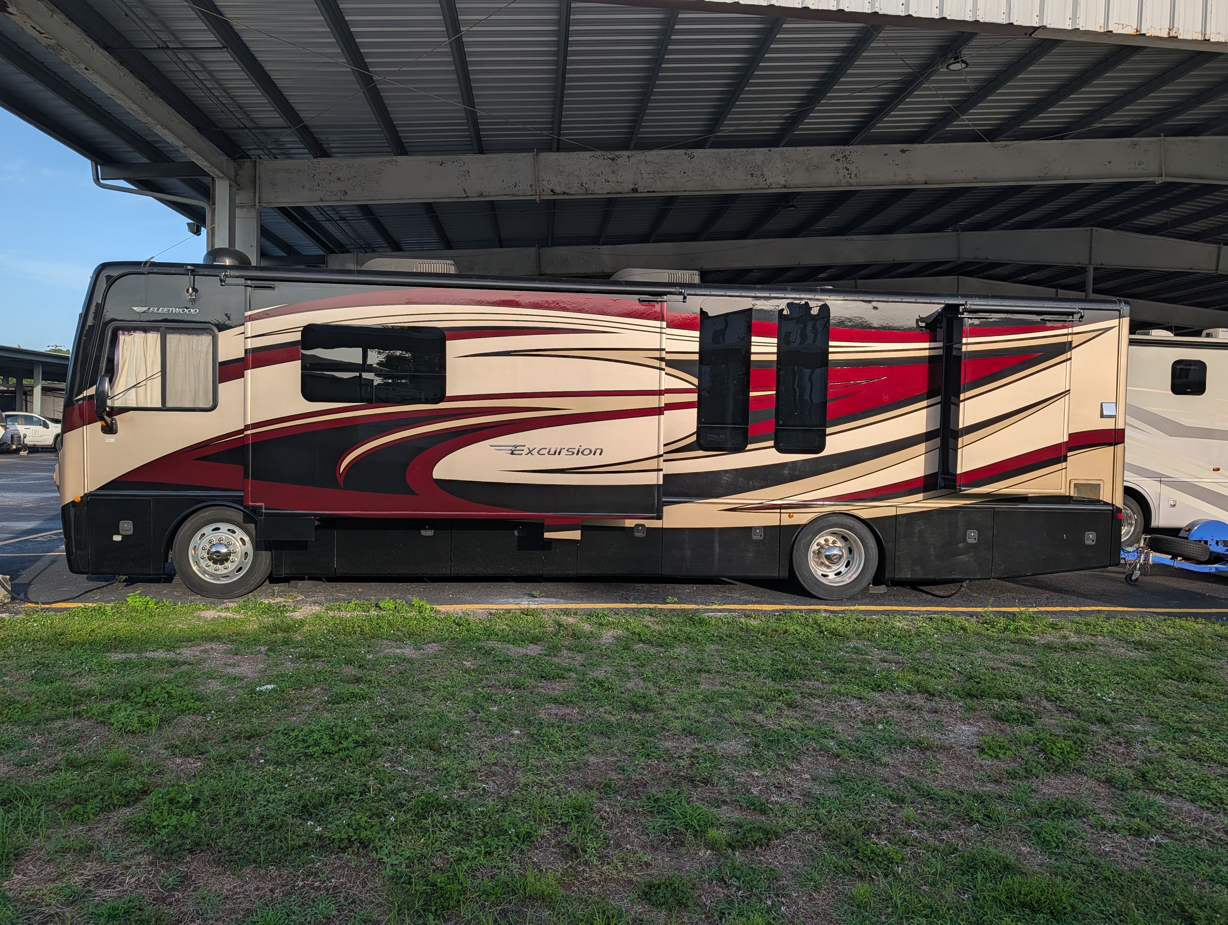 2015 Fleetwood EXCURSION 35B RV