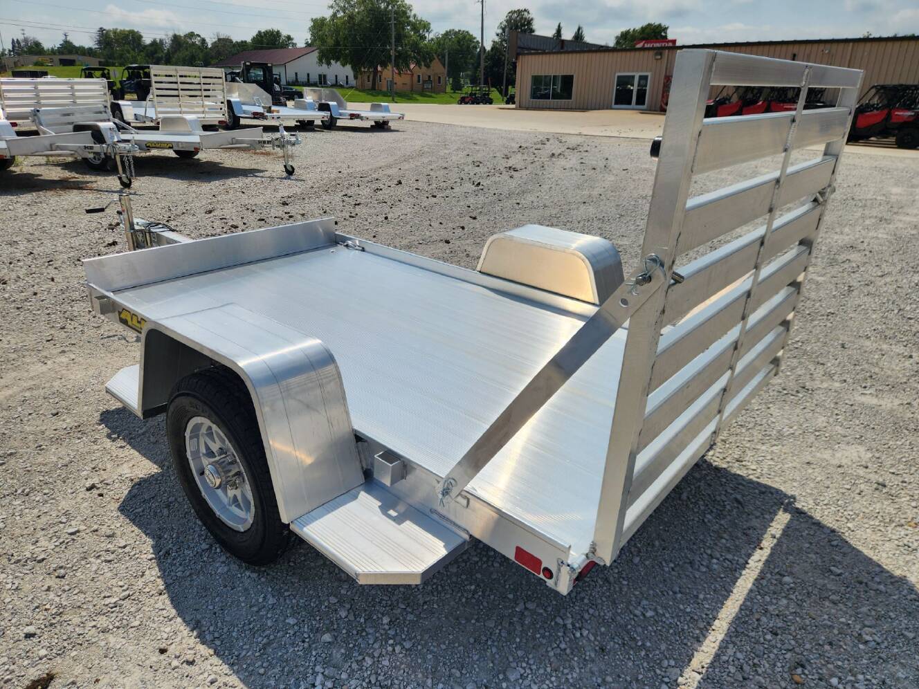 A photo of this 2027 Aluma 548S-BT