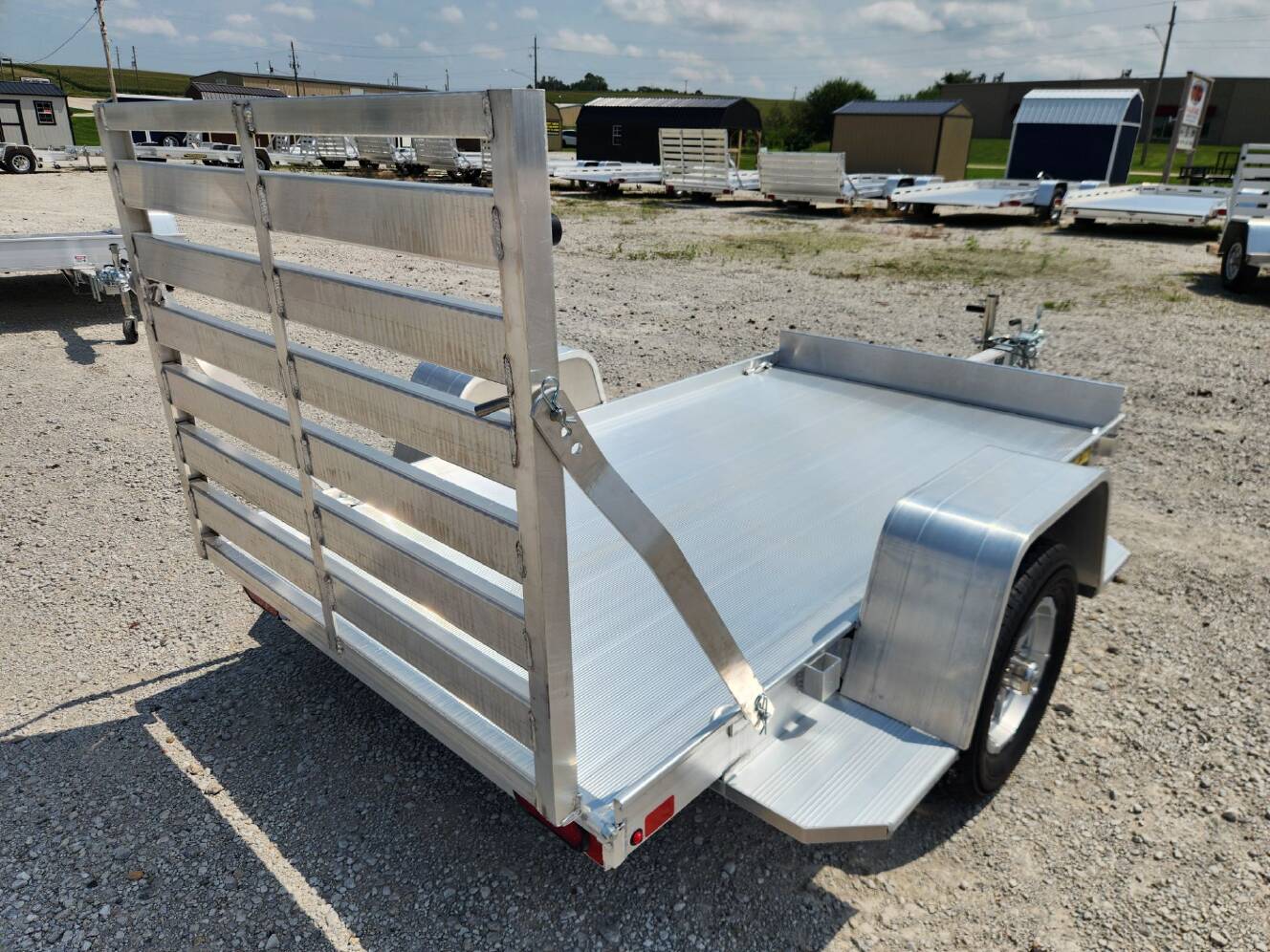 A photo of this 2027 Aluma 548S-BT