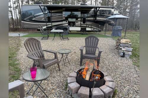 2016 Winnebago DESTINATION 37FL in gilford NH