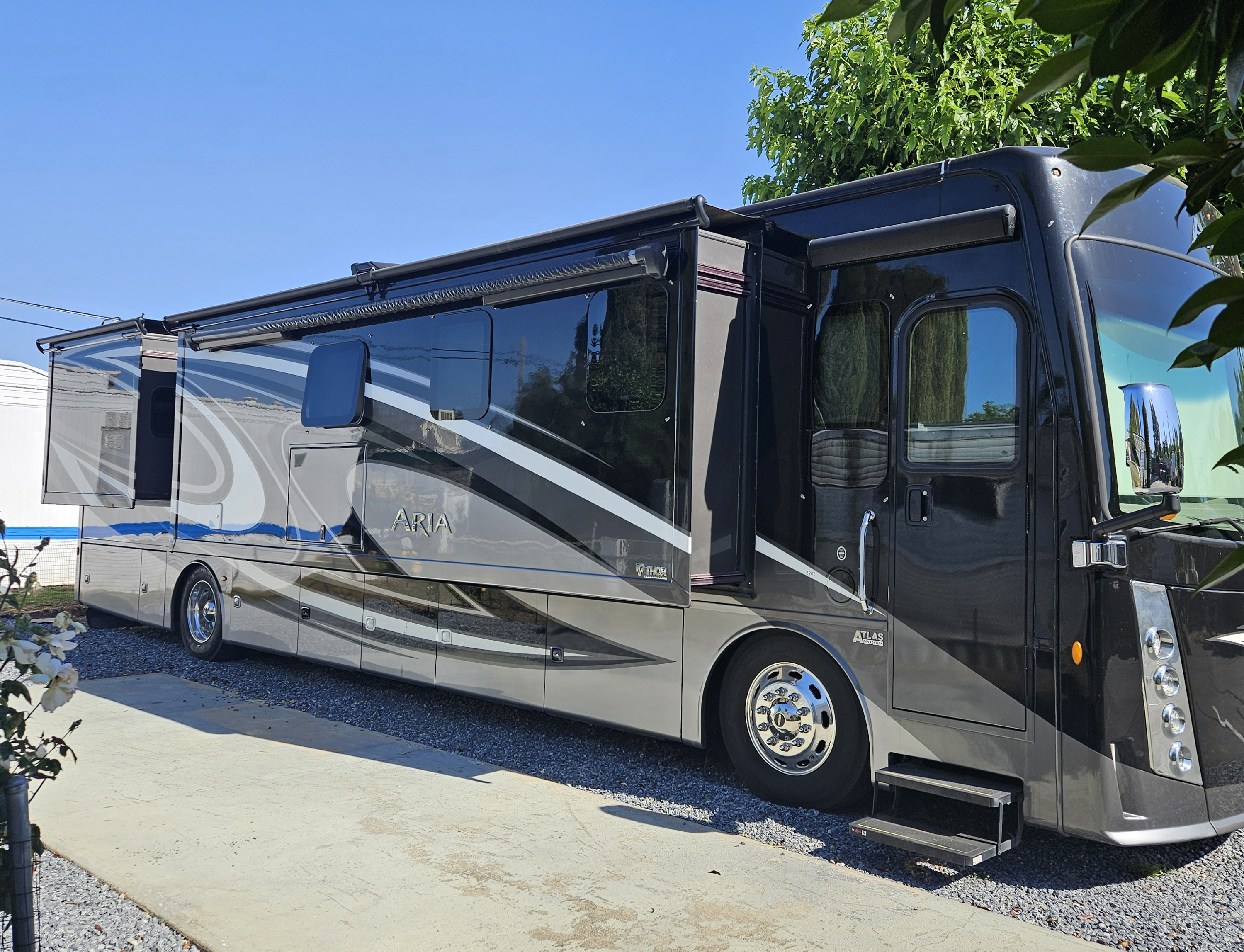 2020 Thor Motor Coach ARIA 3902 RV