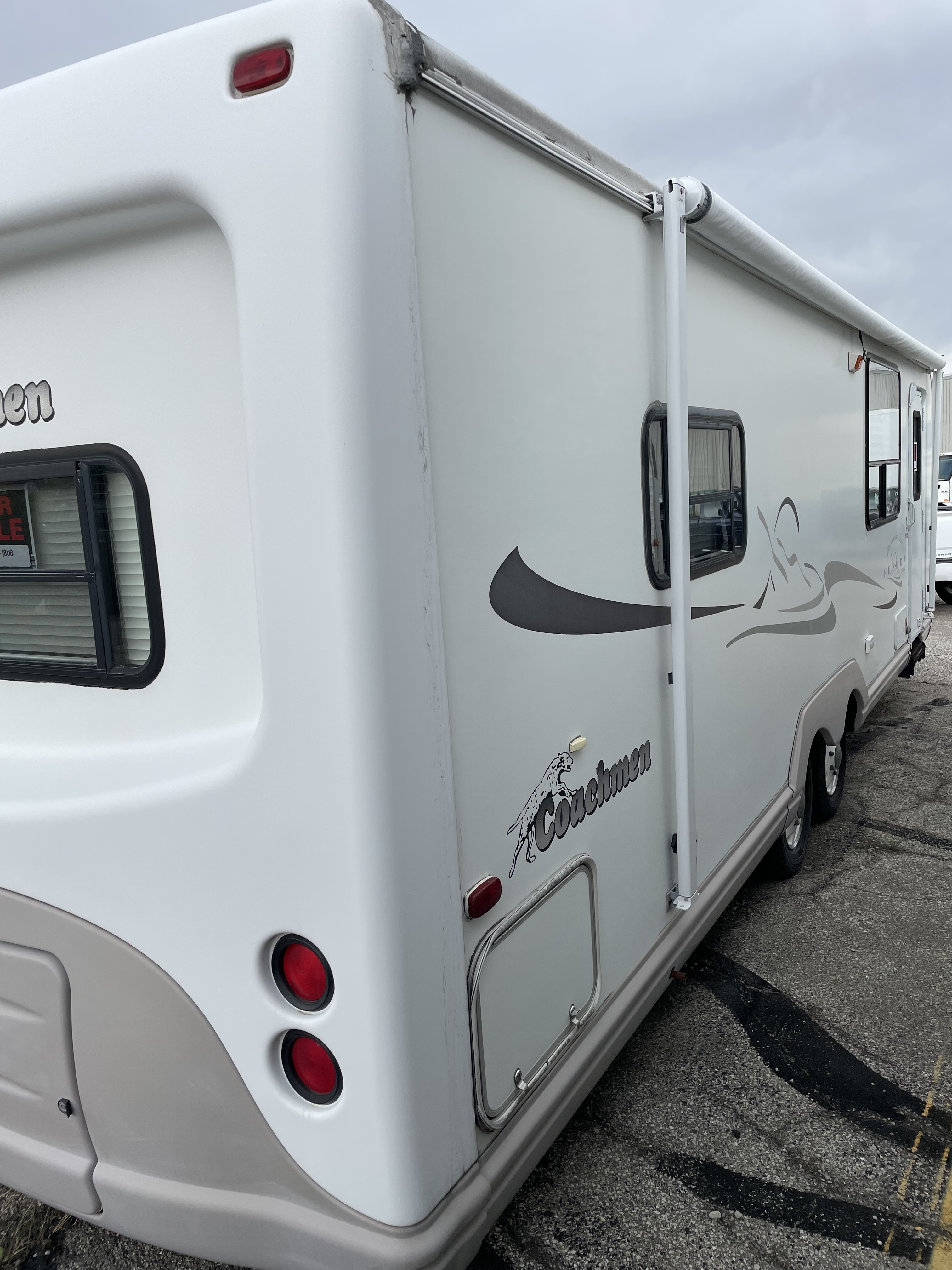 2000 Coachmen FUTURA 2840FKS in indianapolis IN