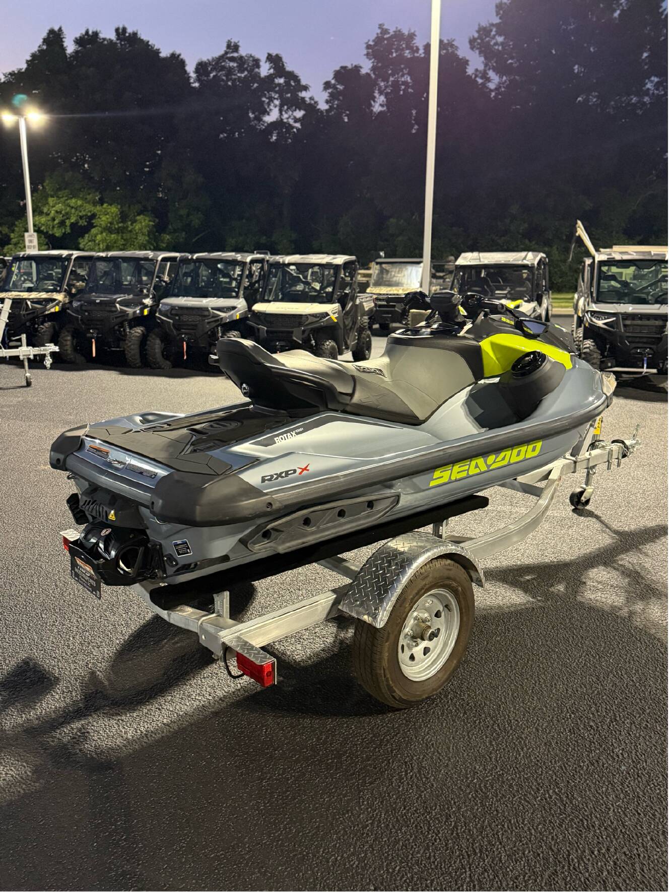 A photo of this 2024 Sea-Doo RXTX 325