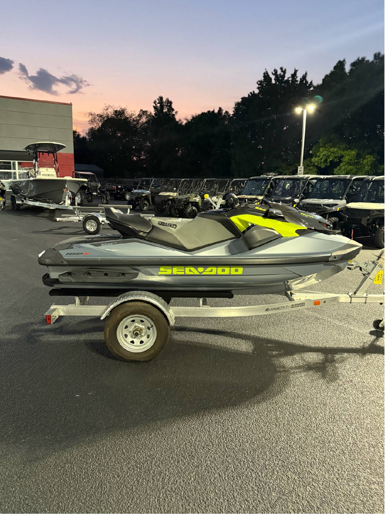 A photo of this 2024 Sea-Doo RXTX 325