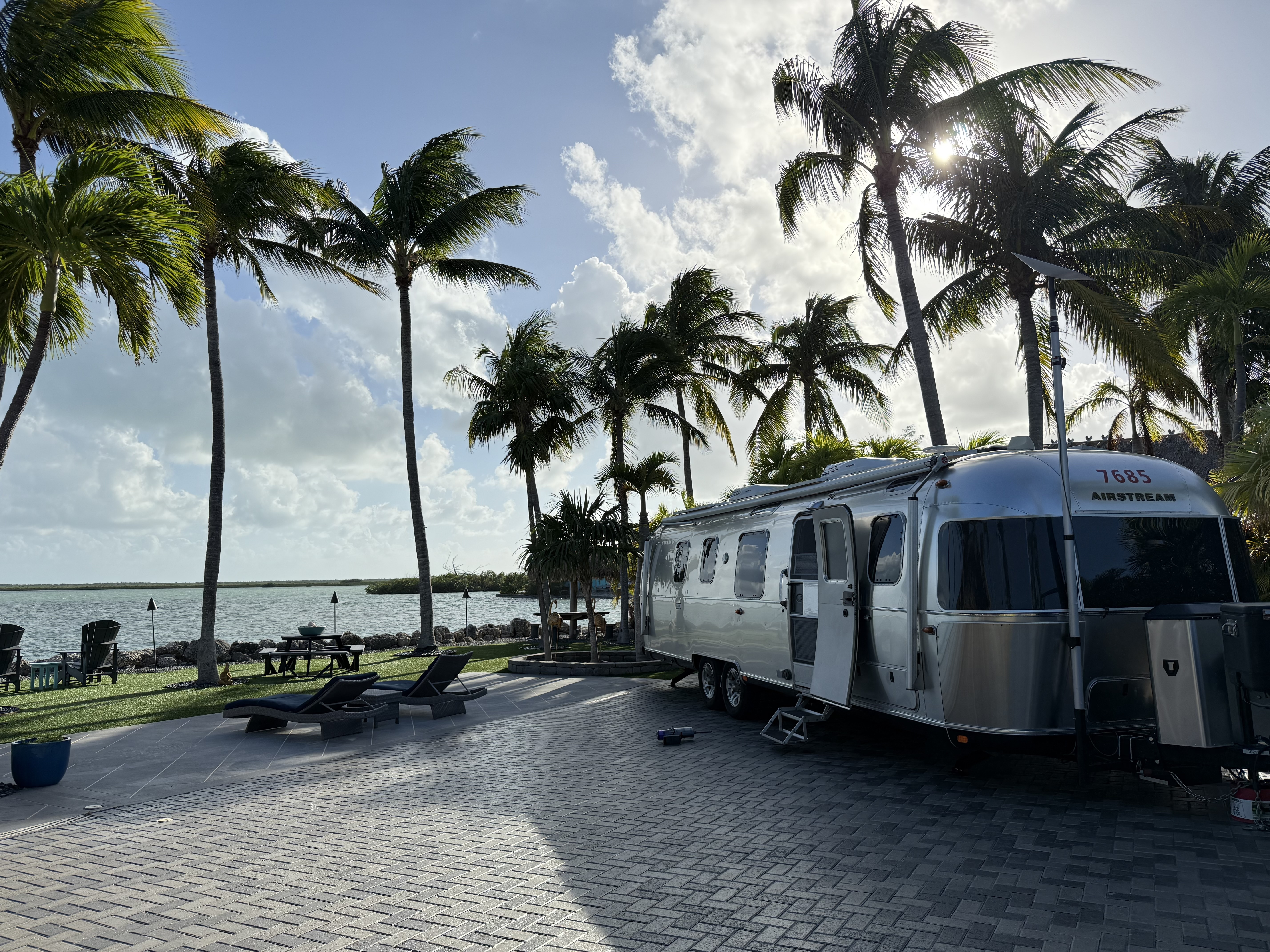 2021 Airstream CLASSIC 33FB TWIN RV