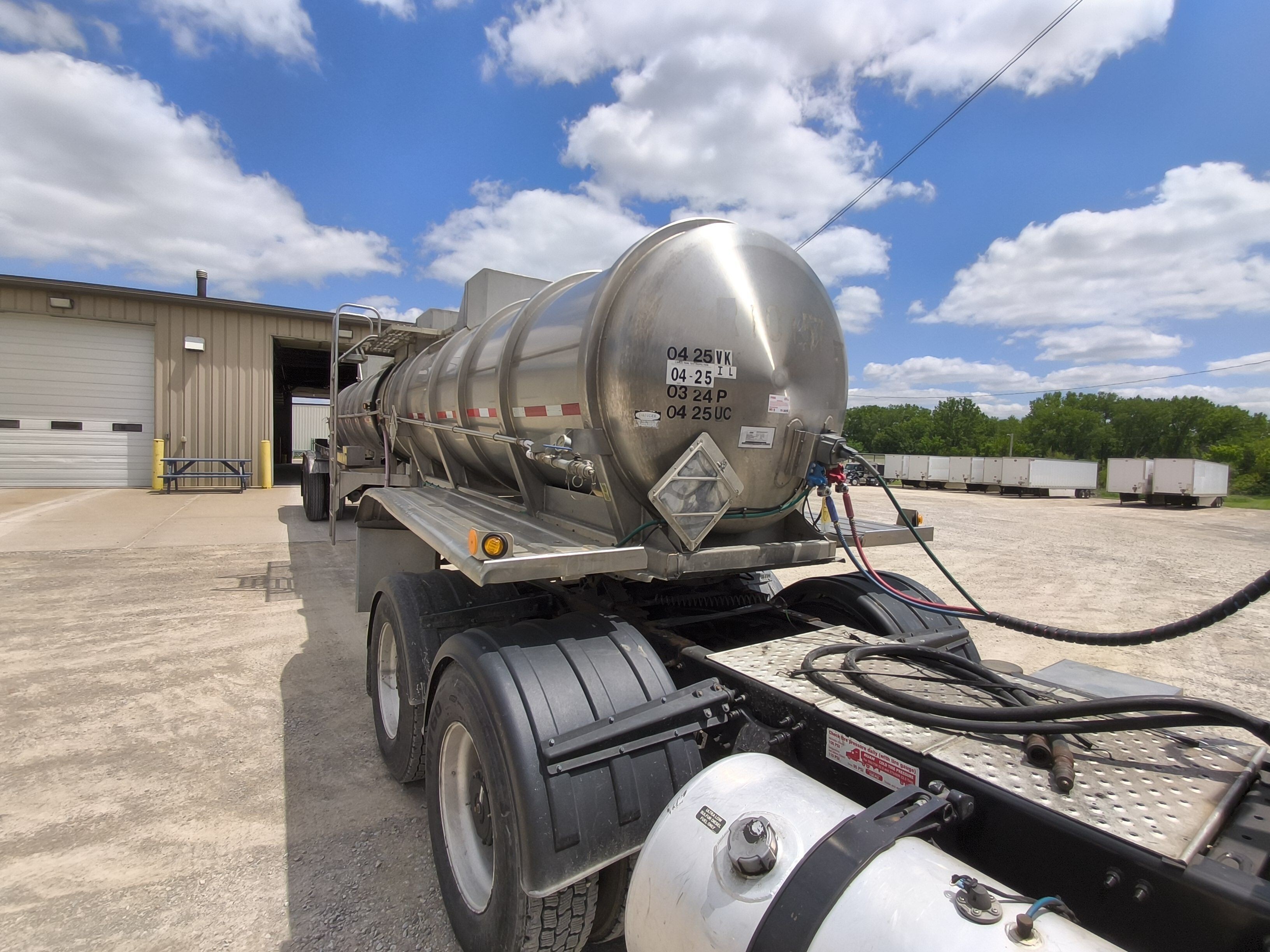 2008 POLAR KING TRAILER DOT 407 in City, IA