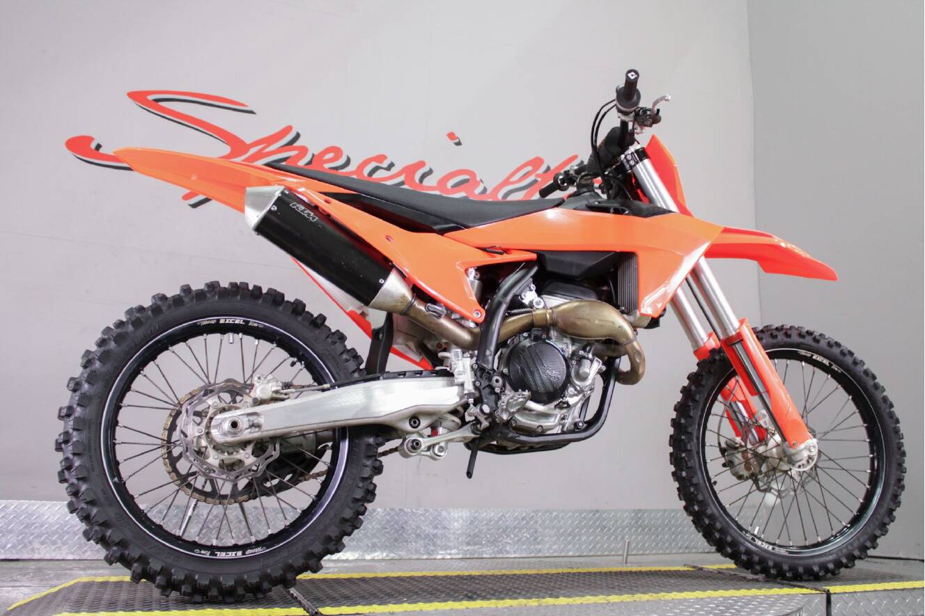 A photo of this 2024 KTM 250 SX-F