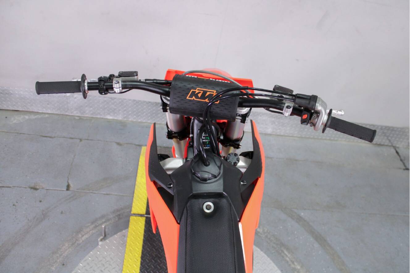 A photo of this 2024 KTM 250 SX-F