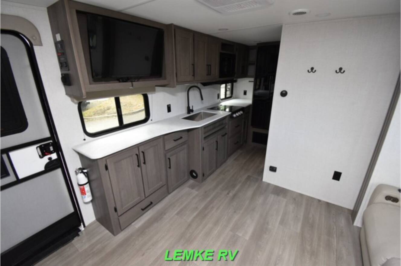 A photo of this 2025 Grand Design Transcend Xplor 20MKX
