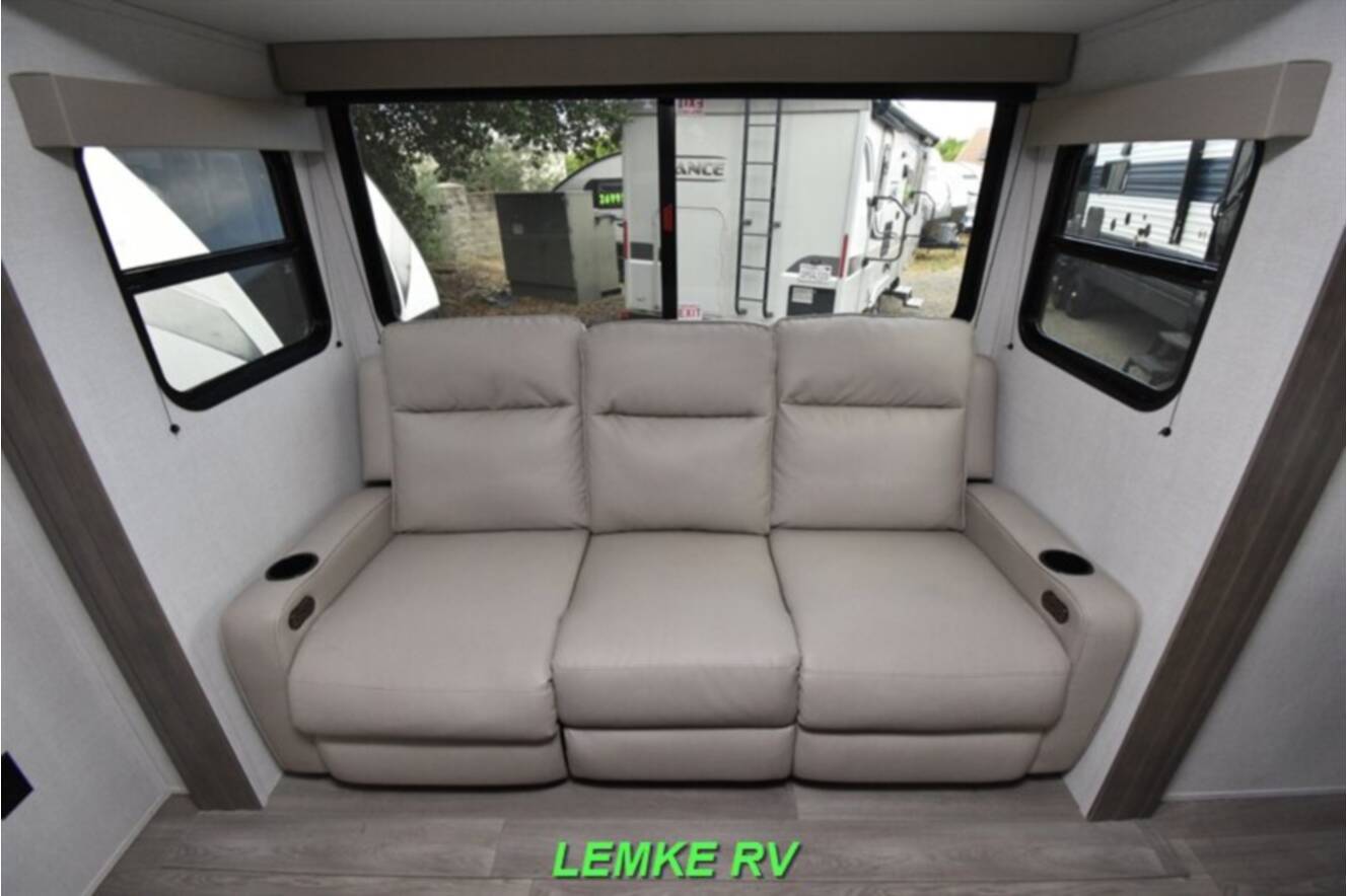 A photo of this 2025 Grand Design Transcend Xplor 20MKX