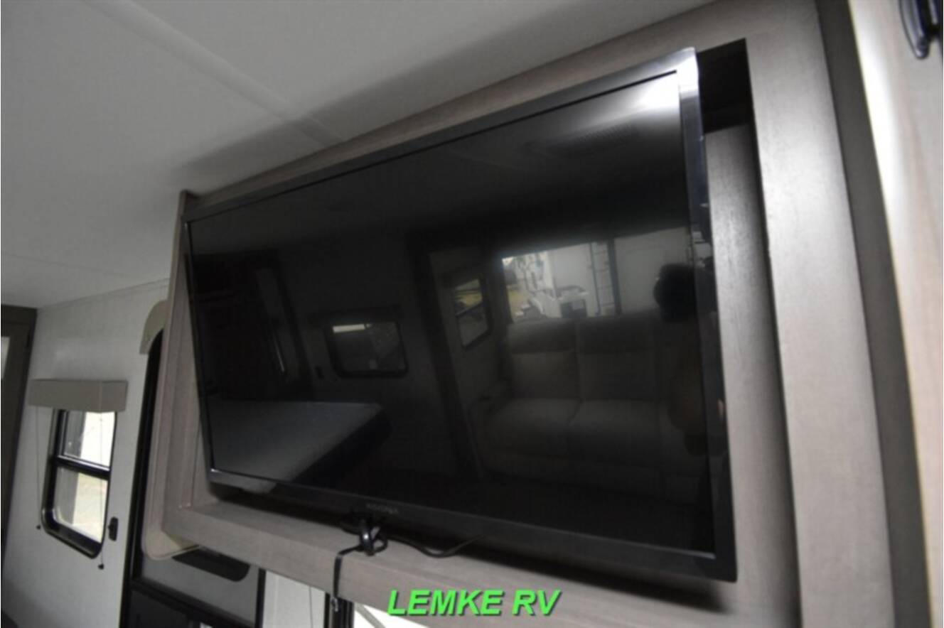 A photo of this 2025 Grand Design Transcend Xplor 20MKX