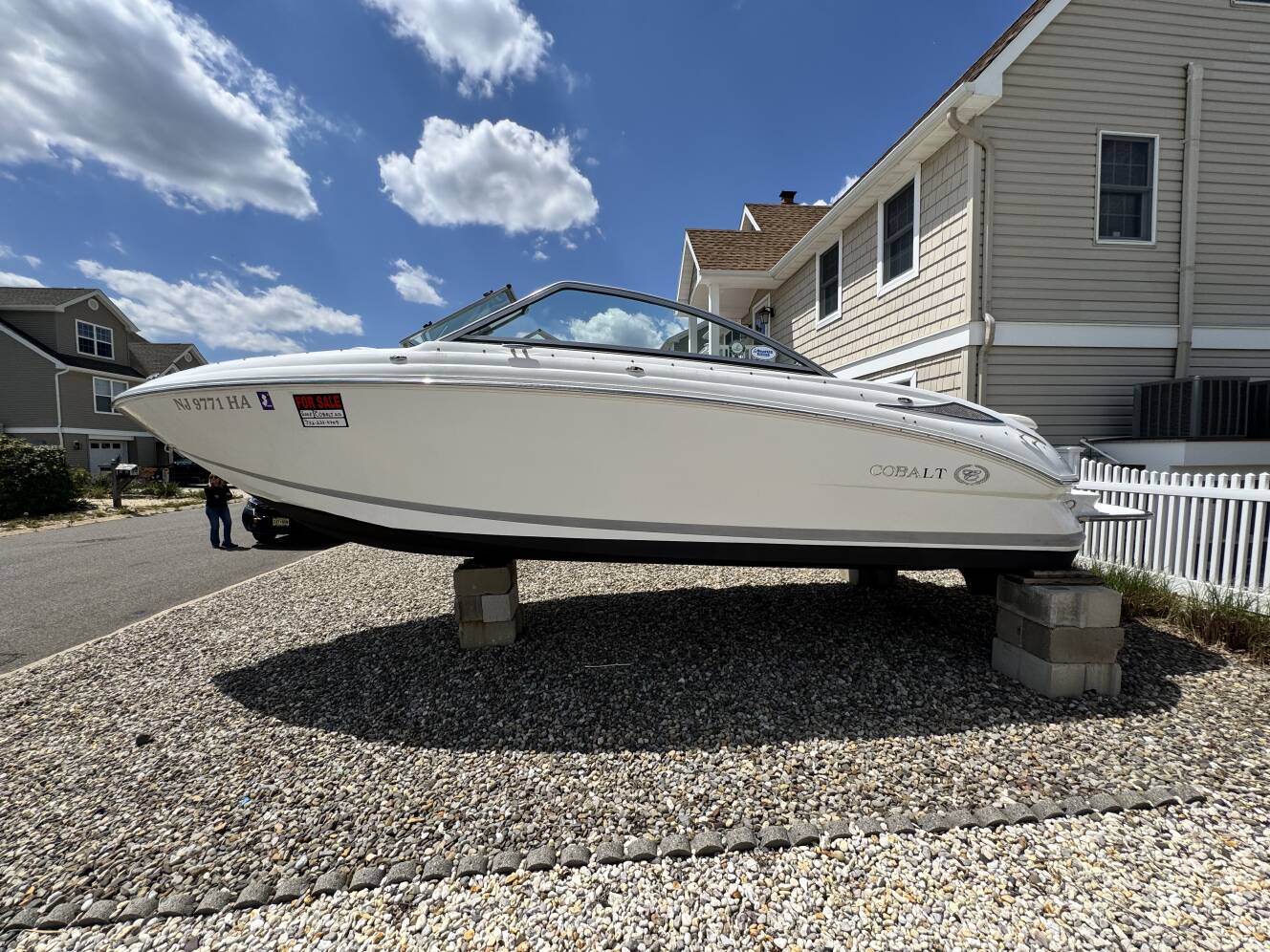 A photo of this 2008 Cobalt 212