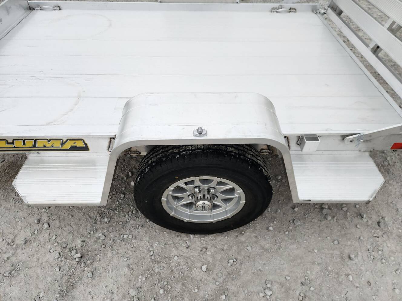A photo of this 2027 Aluma 638S-BT