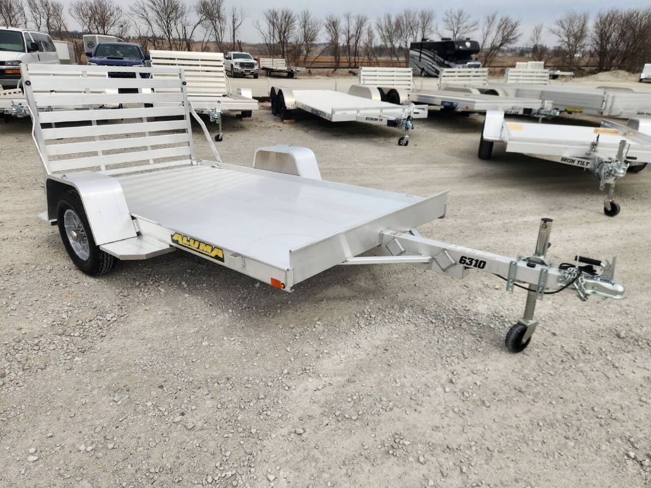 A photo of this 2027 Aluma 6310S