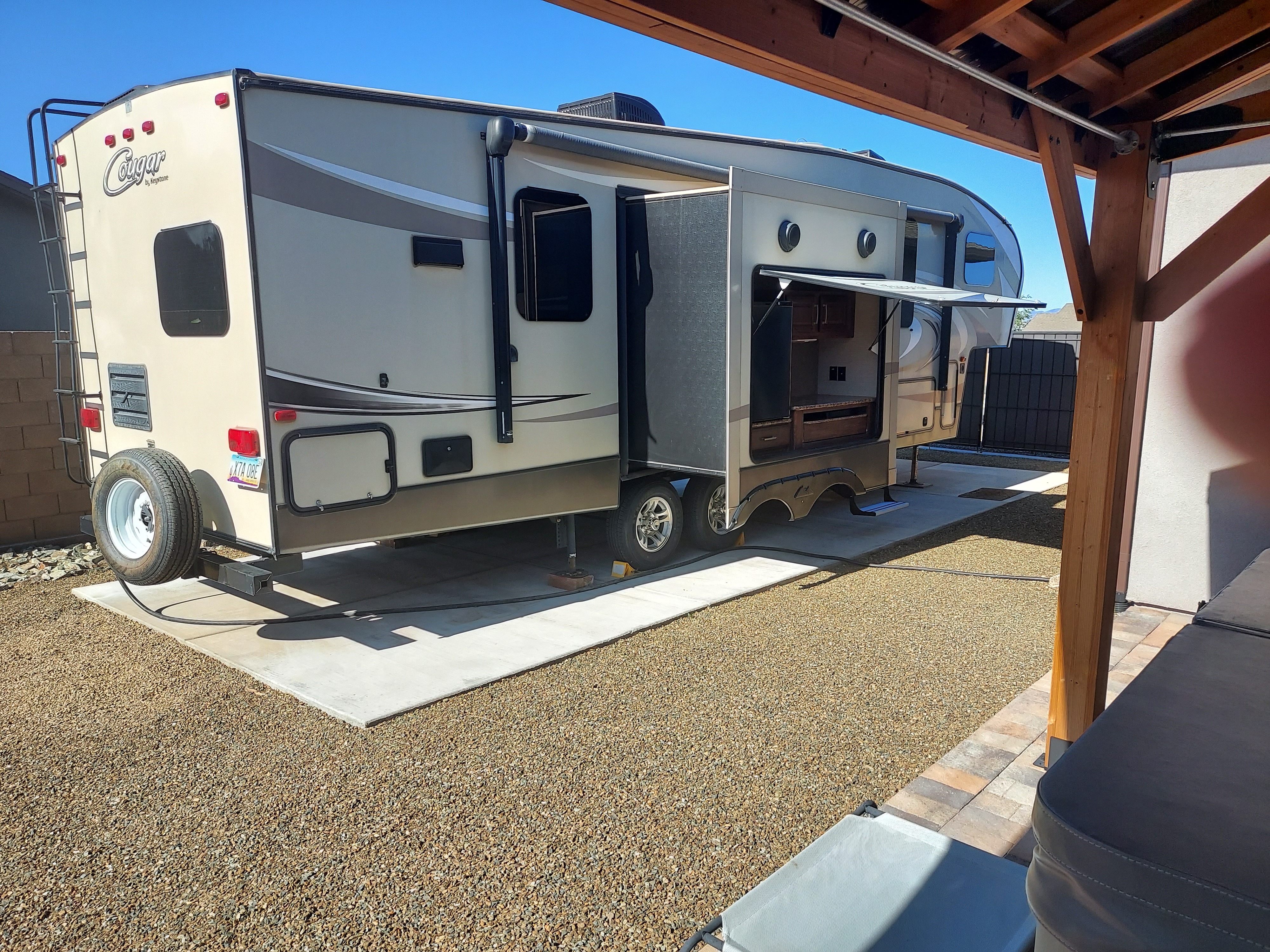 2017 Keystone Cougar X-Lite 28RKS RV