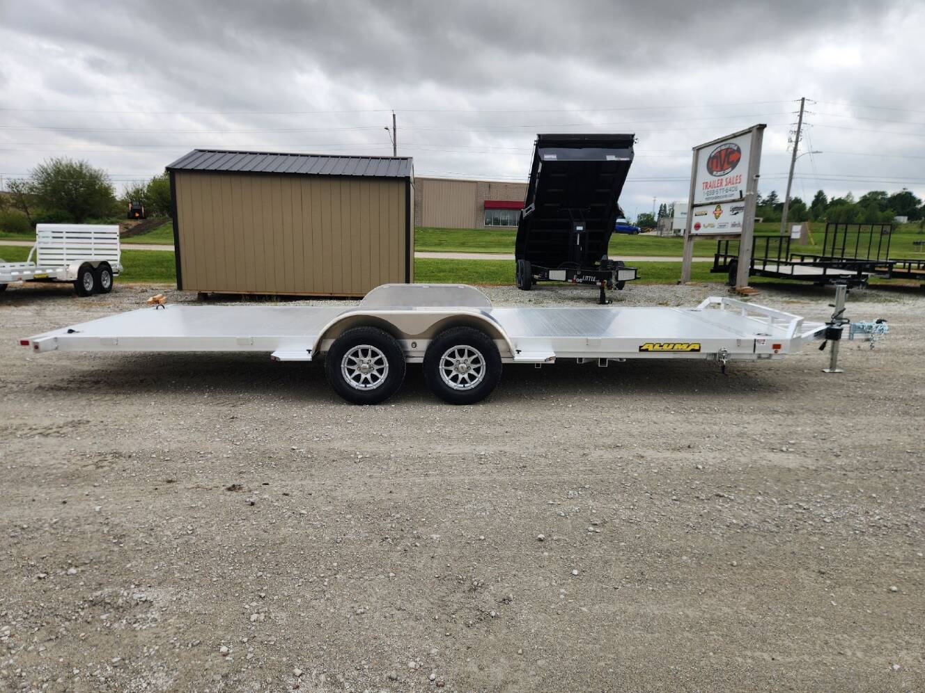 A photo of this 2027 Aluma 8220TILT