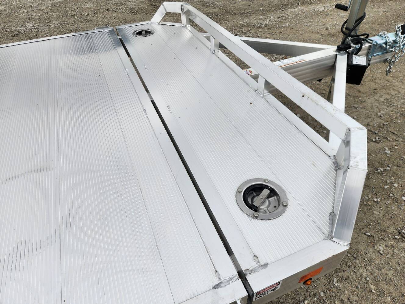 A photo of this 2027 Aluma 8220TILT