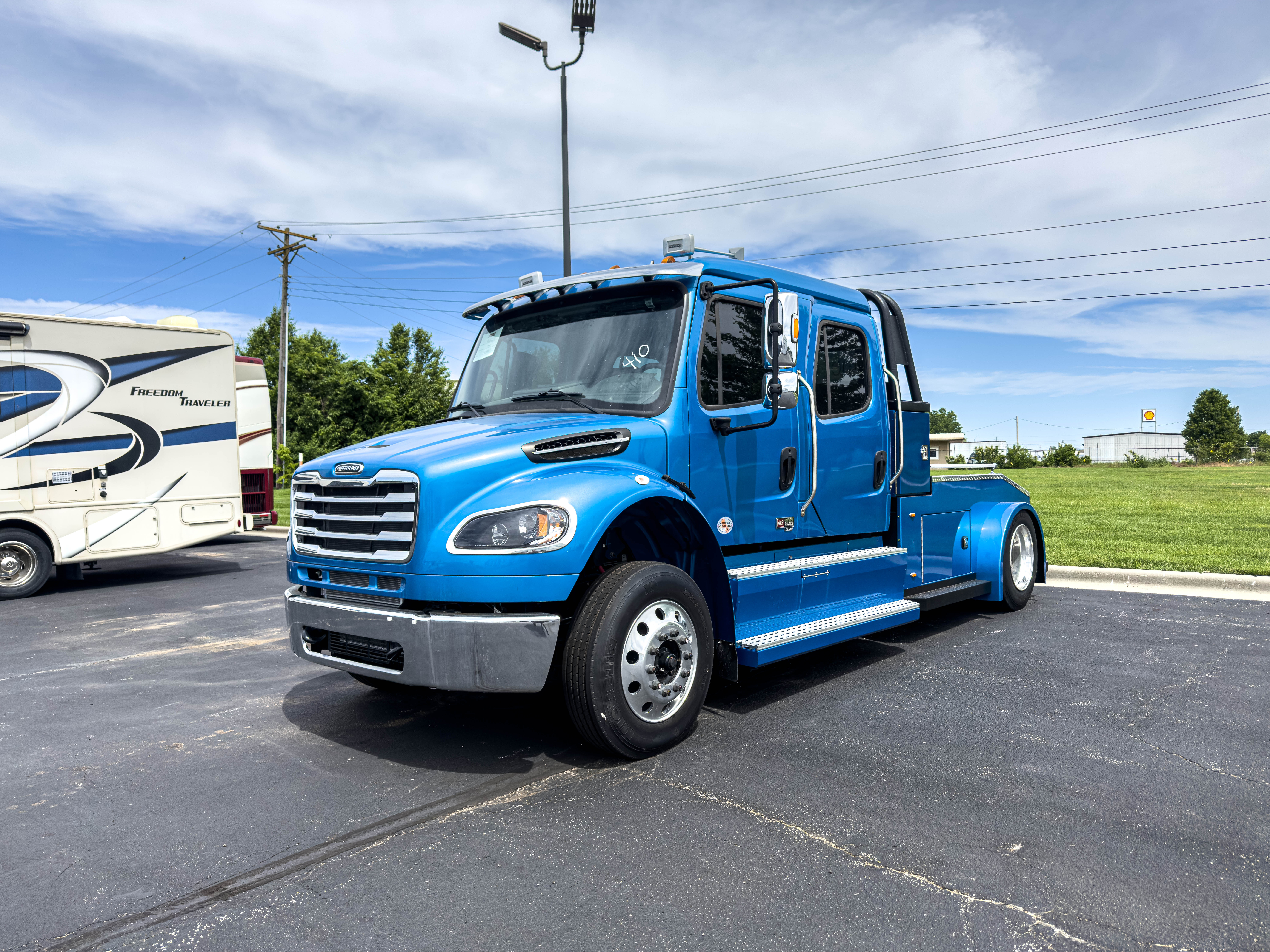 2024 FREIGHTLINER BUSINESS CLASS M2 106 in Belton, MO