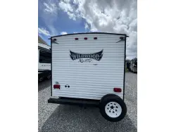 2015 FOREST RIVER WILDWOOD 281QBXL