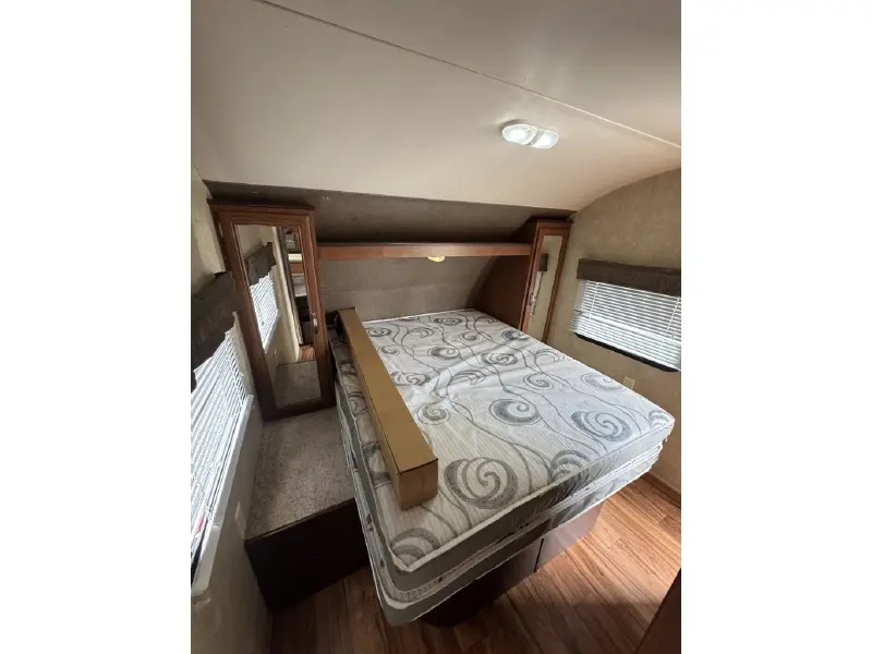 2015 FOREST RIVER WILDWOOD 281QBXL