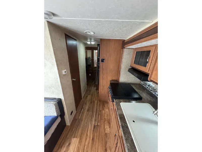 2015 FOREST RIVER WILDWOOD 281QBXL