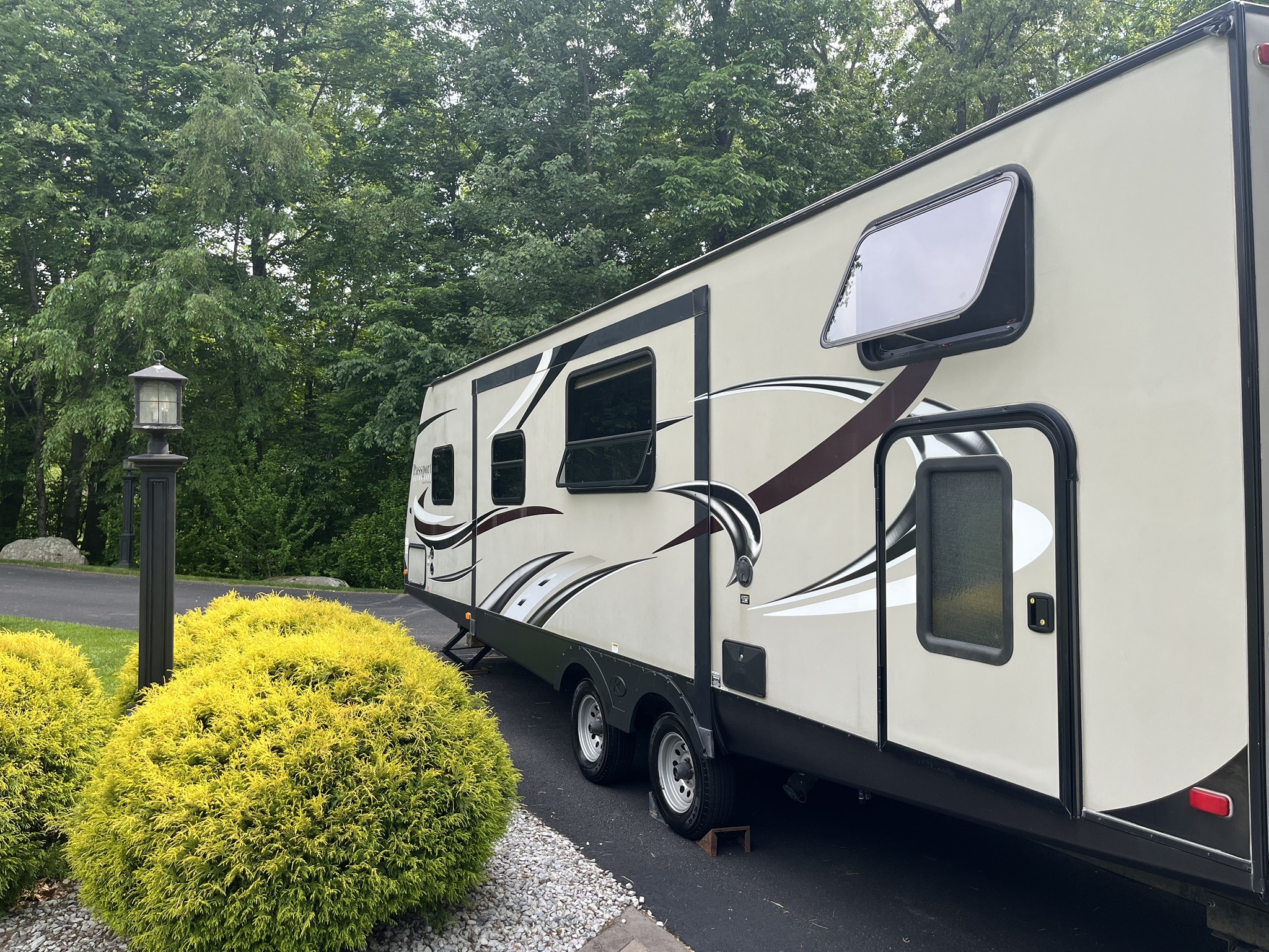 2015 Keystone PASSPORT ULTRA LITE GRAND TOURING 2920BH in oxford CT