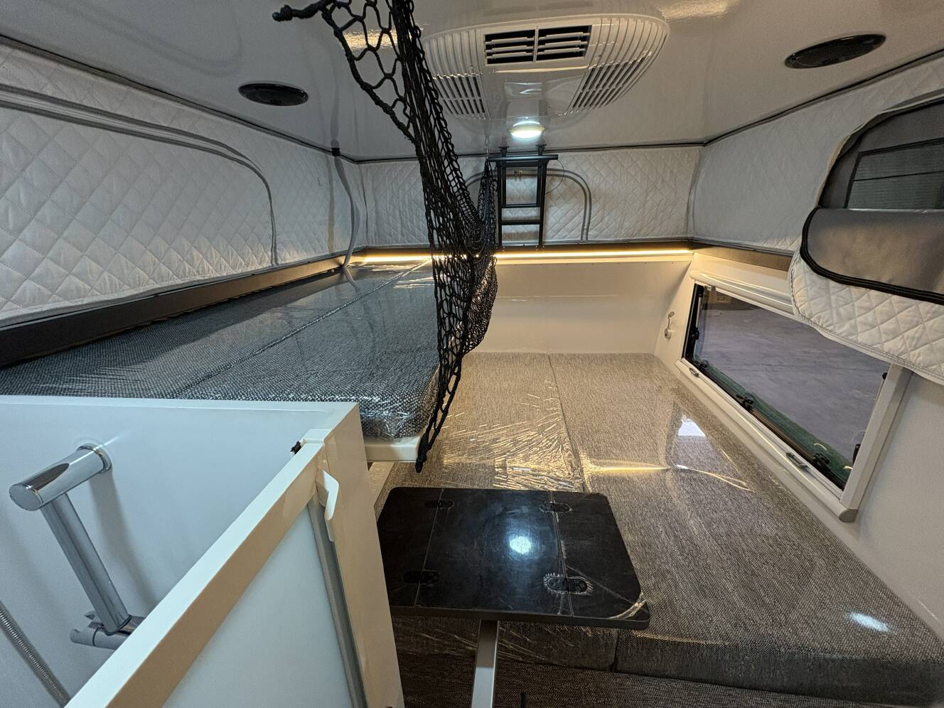 A photo of this 2026 Neo Camper Terra 500