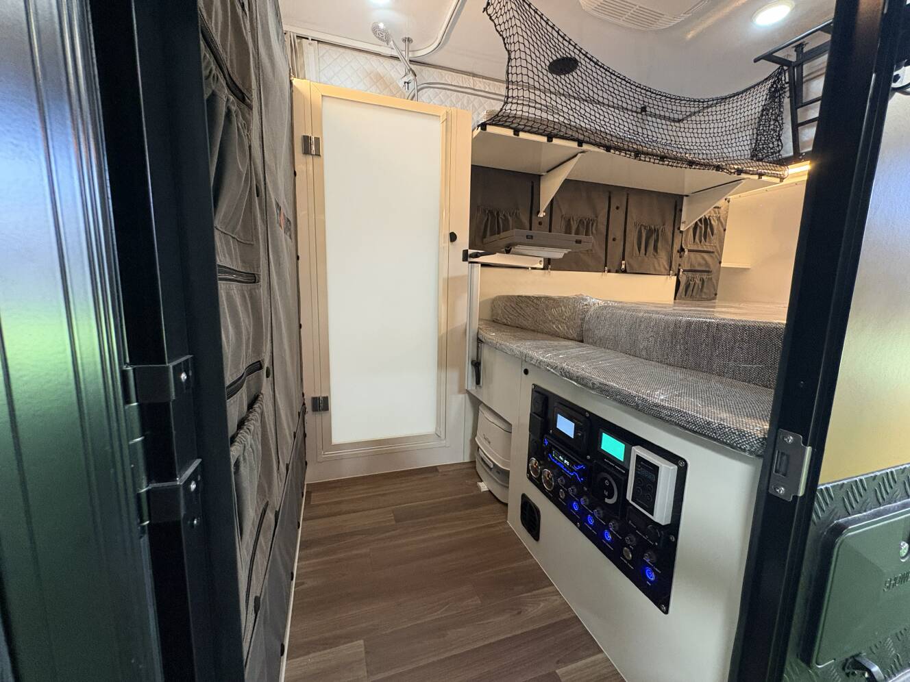 A photo of this 2026 Neo Camper Terra 500