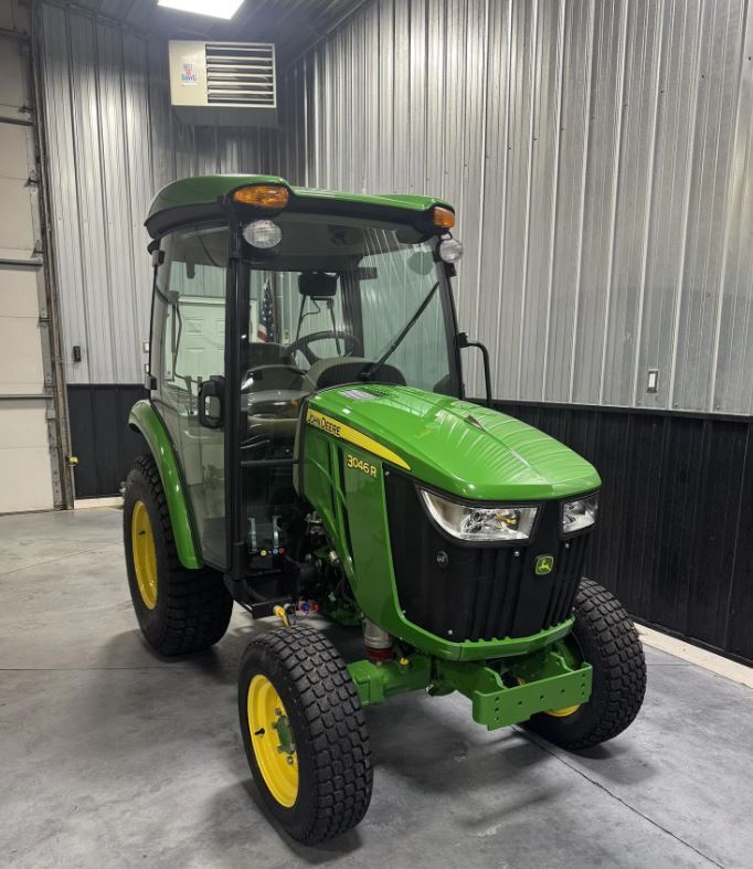 2022 JOHN DEERE 3046R in Glendon, MN