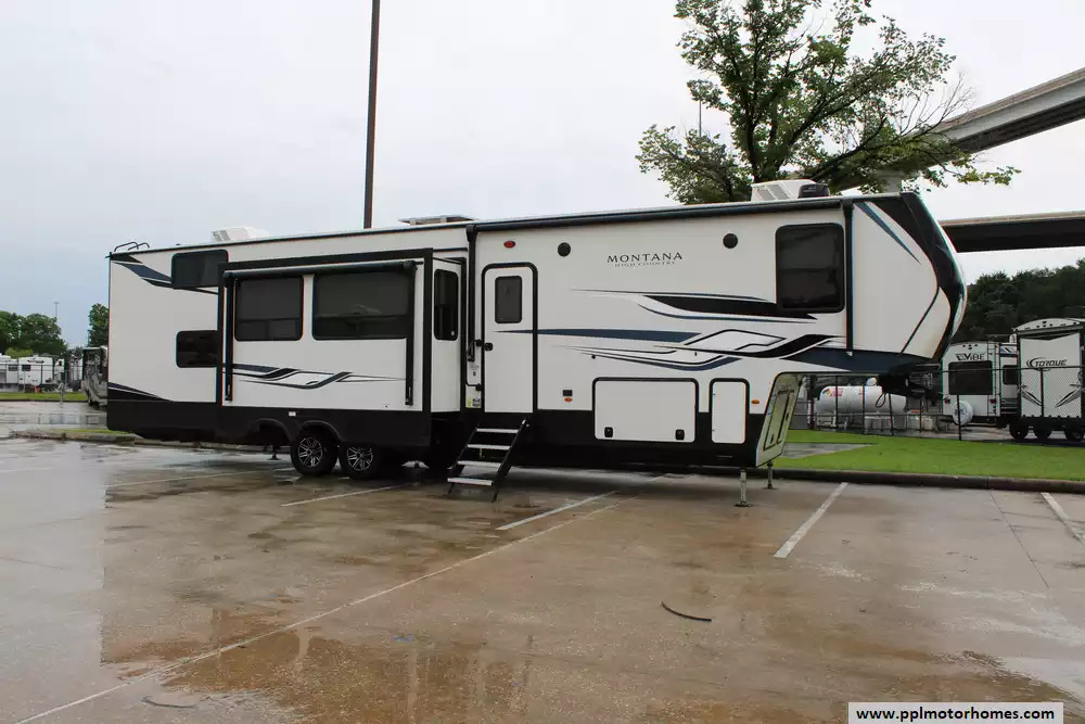 2023 Keystone Montana High Country 381TB in houston TX