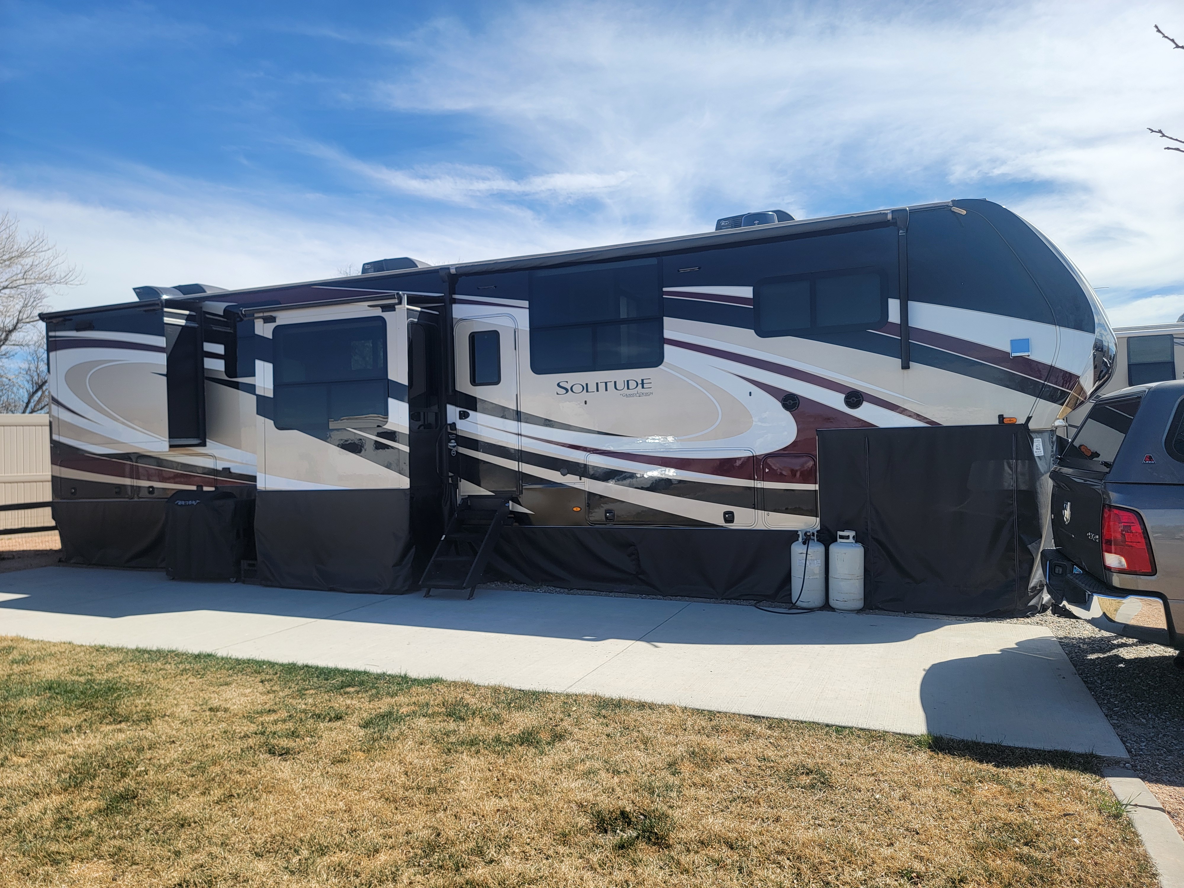 2021 Grand Design SOLITUDE 390RK/390RK-R RV