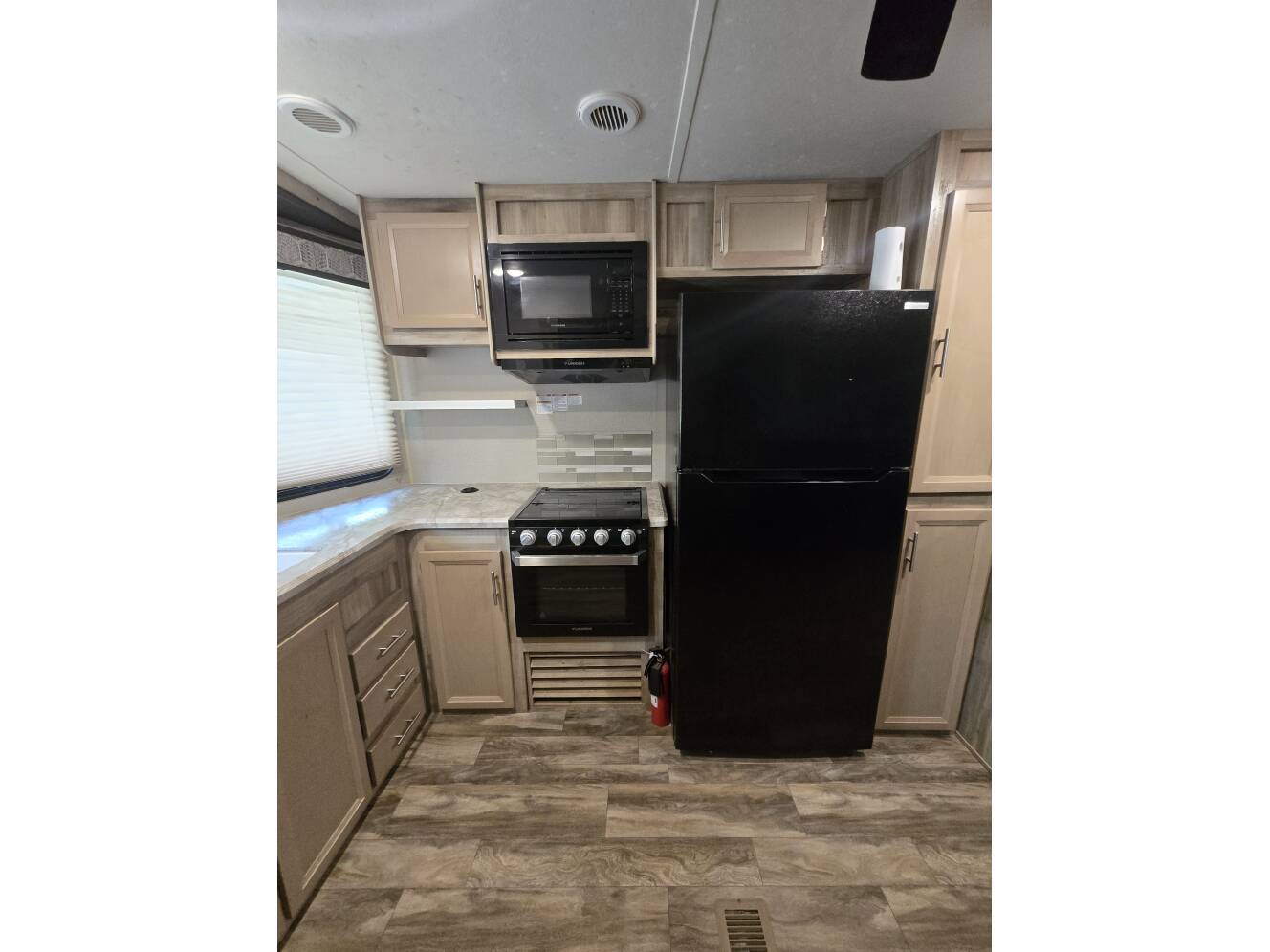 A photo of this 2021 Coachmen CATALINA DESTINATION SERIES 39FKTS