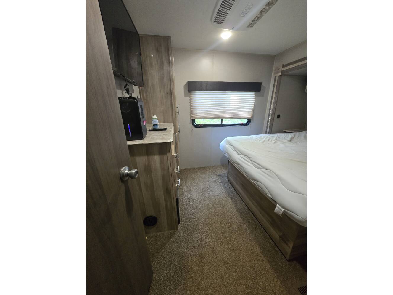 A photo of this 2021 Coachmen CATALINA DESTINATION SERIES 39FKTS