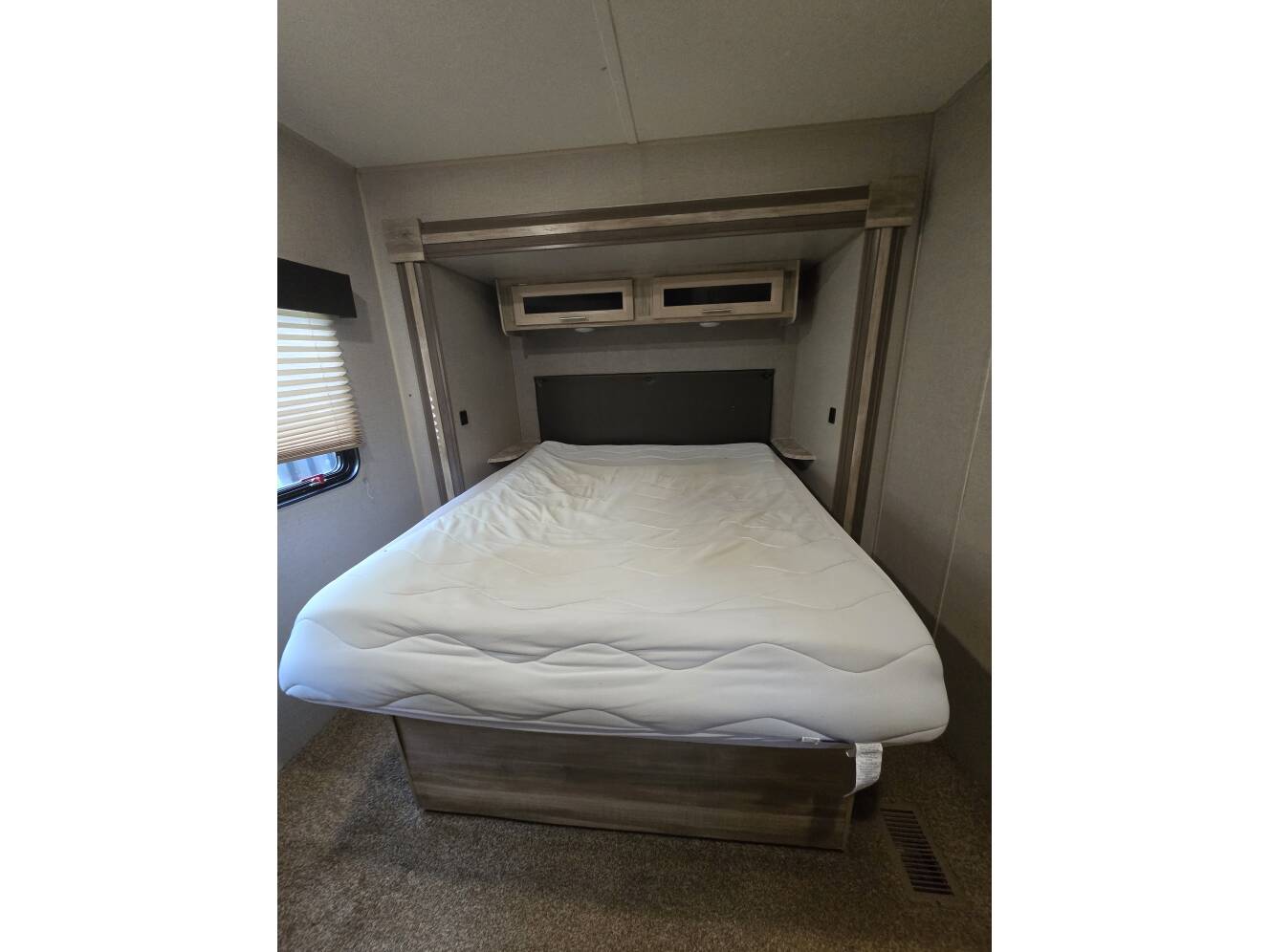 A photo of this 2021 Coachmen CATALINA DESTINATION SERIES 39FKTS