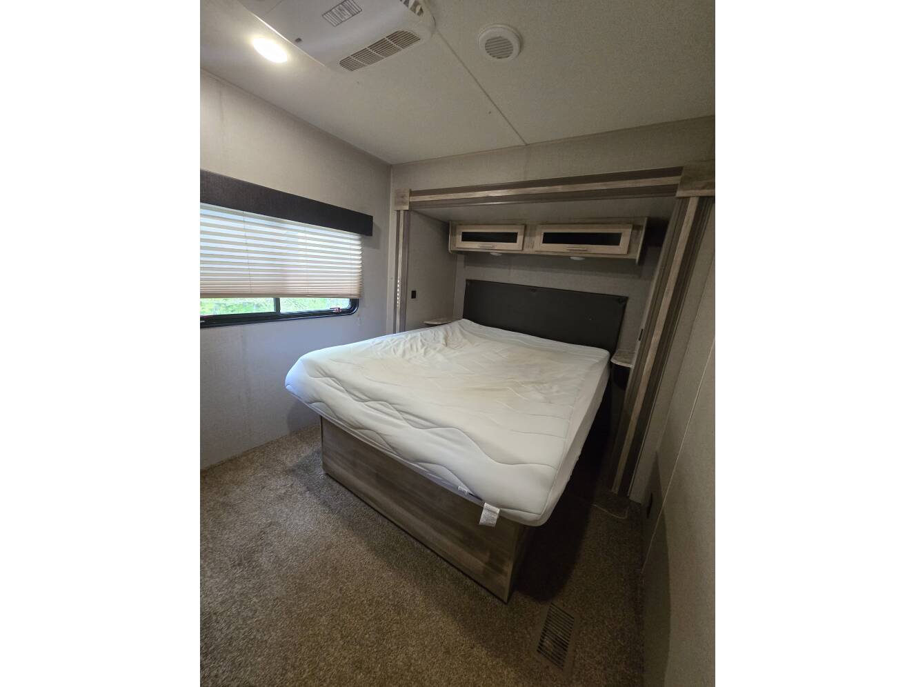 A photo of this 2021 Coachmen CATALINA DESTINATION SERIES 39FKTS