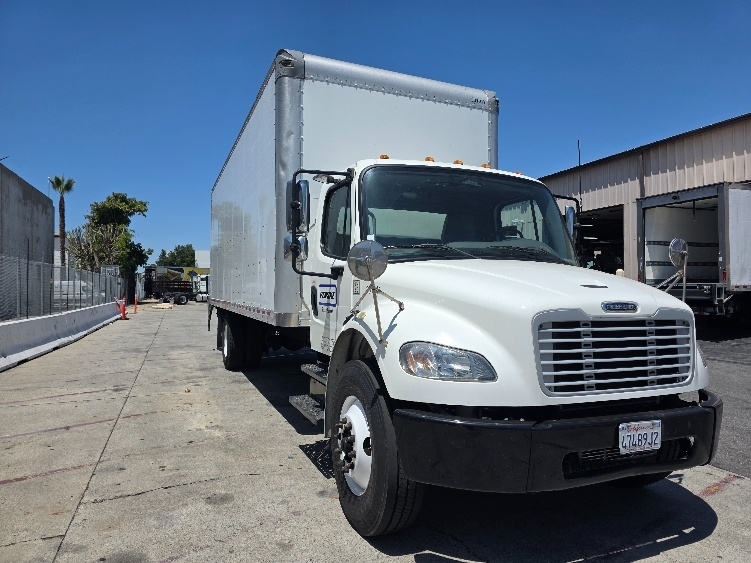 2018 FREIGHTLINER BUSINESS CLASS M2 106 in Torrance, CA