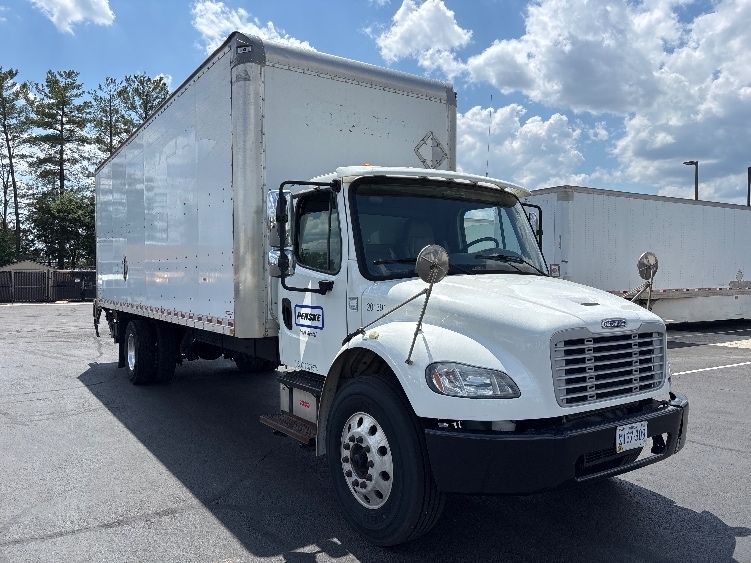 2018 FREIGHTLINER BUSINESS CLASS M2 106 in Sterling, VA