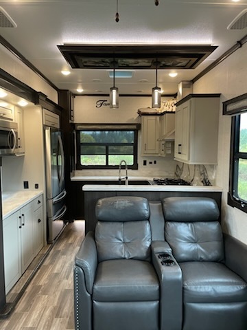 2020 Redwood CROSSROADS 4001LK in neotsu OR
